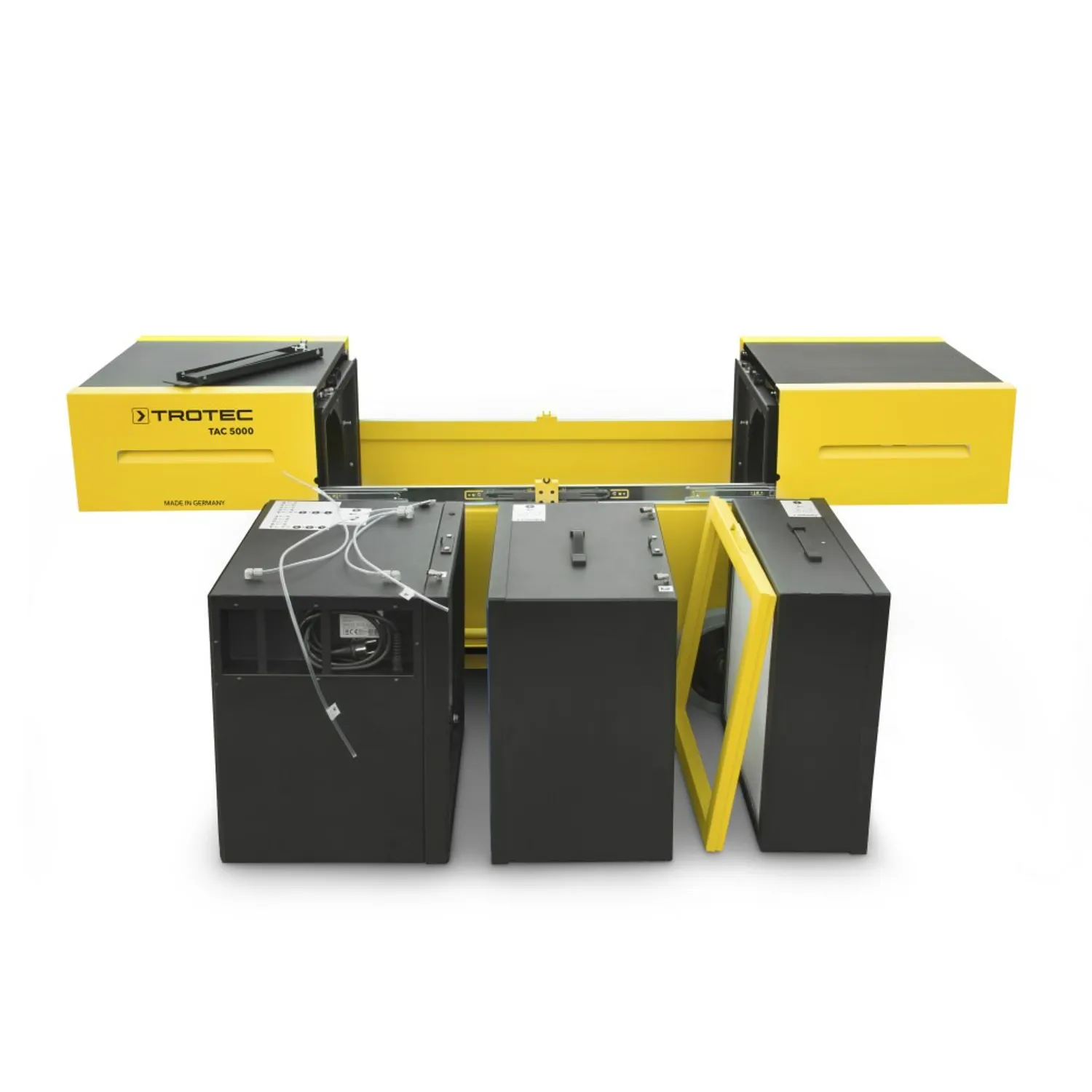Ausgezogenes Gehäuse des TROTEC TAC 5000 von oben mit drei eingesetzten Filtermodulen